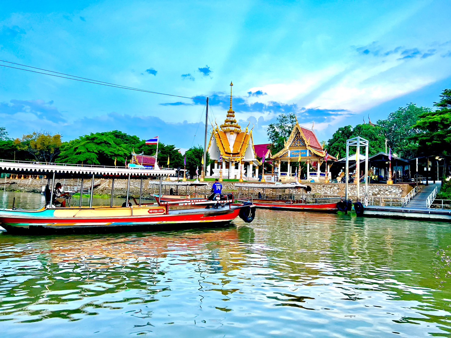 왓 마하탓 & 선셋 크루즈 & 야시장