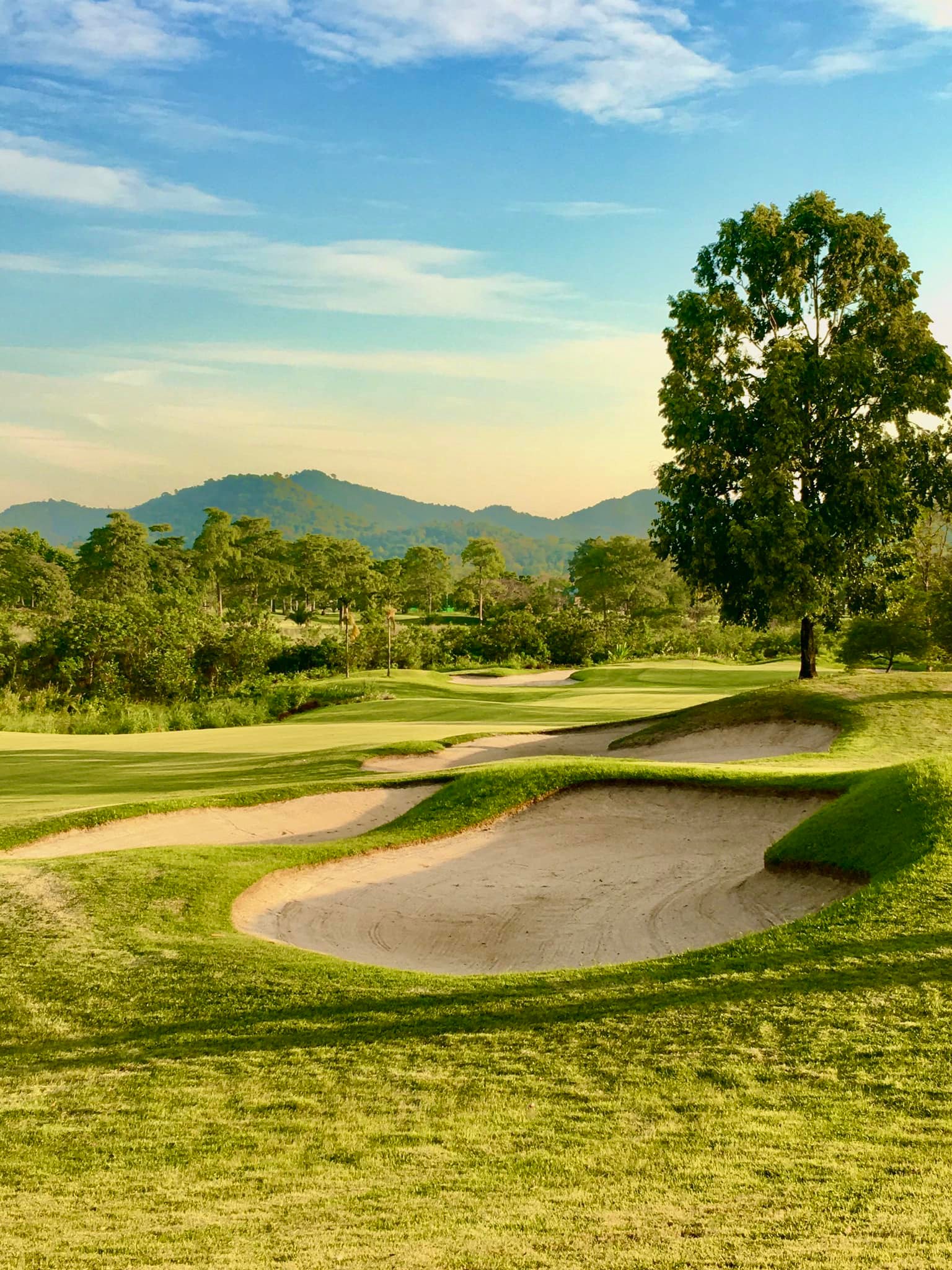 Burapha Golf and Resort /