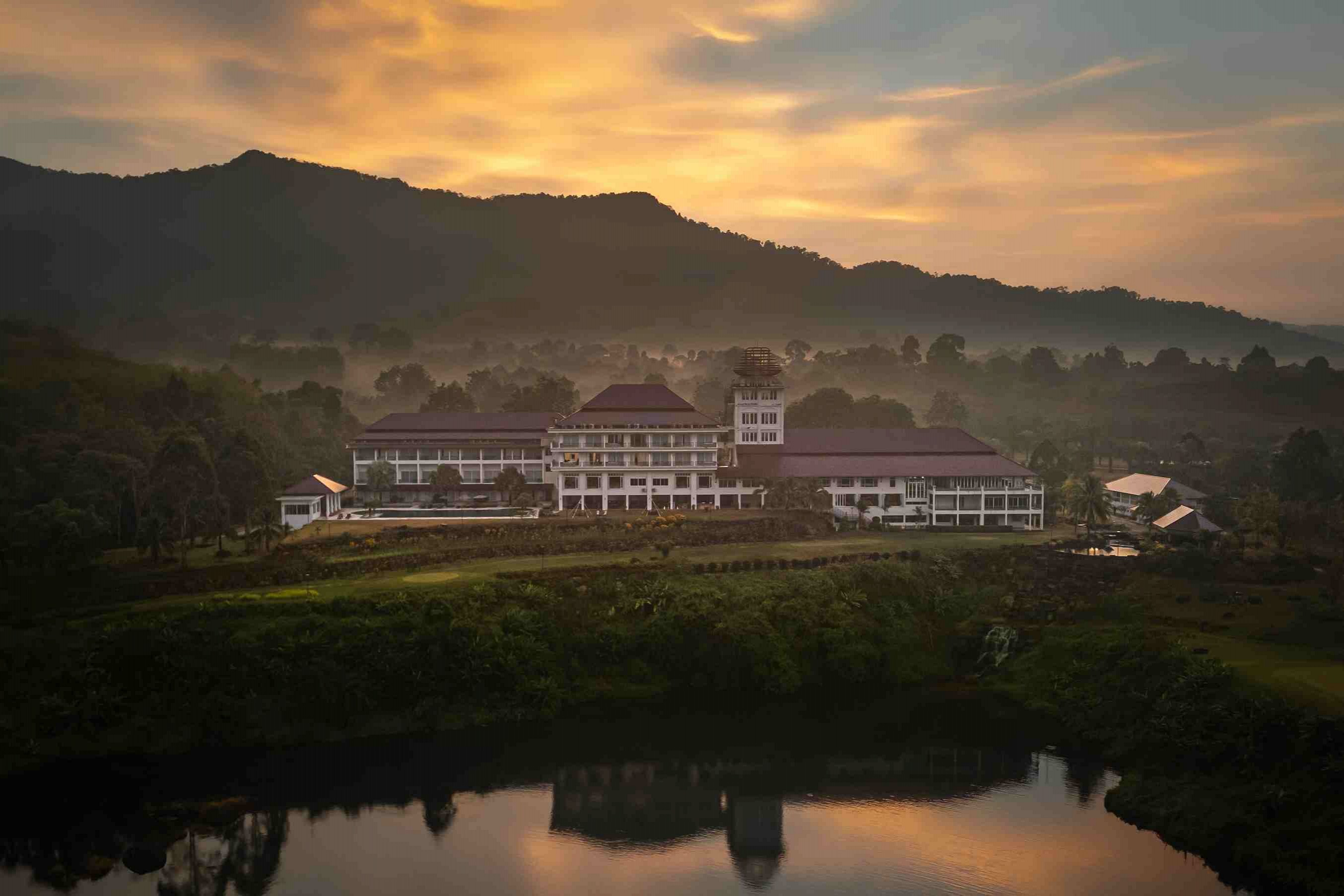 Katathong Golf Resort & Spa /