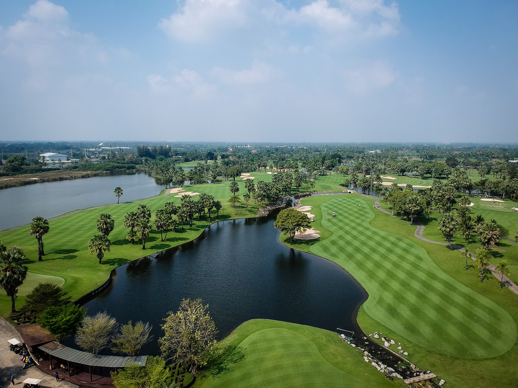 Suwan Golf & Country Club /